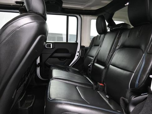 Used 2021 Jeep Wrangler Unlimited Rubicon 4xe w/ Steel Bumper Group image 18