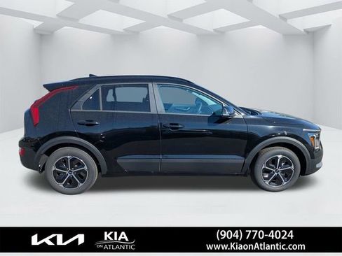 New 2026 Kia Niro EX w/ EX Premium Package FWD image 2