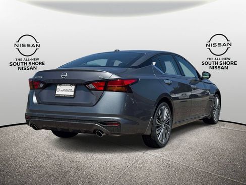 Certified 2025 Nissan Altima 2.5 SL FWD image 5