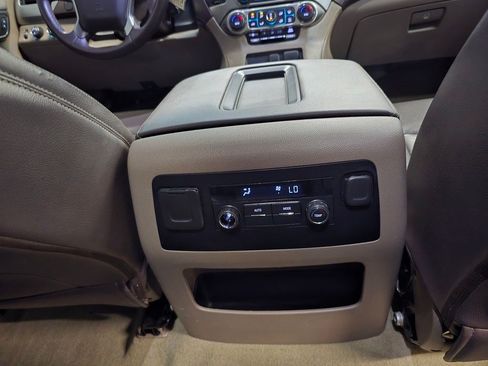 Used 2017 Chevrolet Tahoe LS AWD/4WD image 35