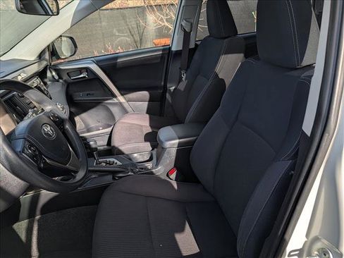 Used 2014 Toyota RAV4 XLE image 24