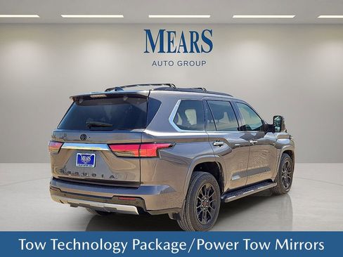 Used 2023 Toyota Sequoia Limited w/ Tow Technology Package AWD/4WD image 6