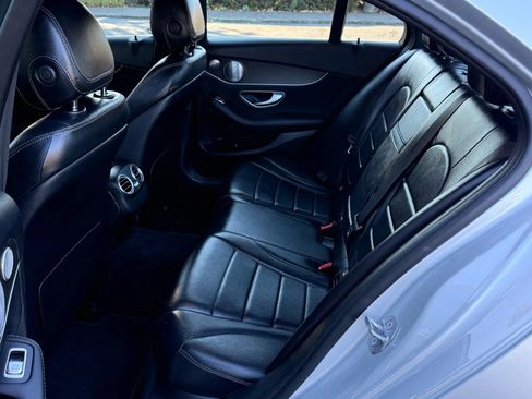 Used 2019 Mercedes-Benz C 300 4MATIC Sedan image 27