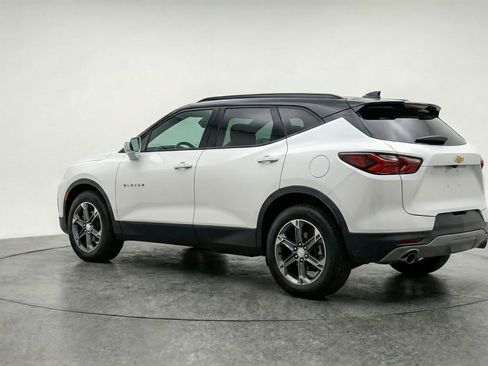 Used 2025 Chevrolet Blazer LT image 6