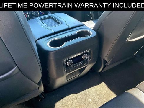 Used 2023 Chevrolet Suburban LT image 25