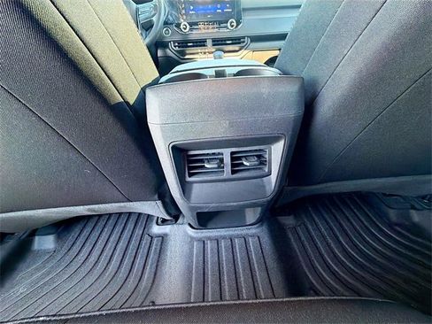 Used 2023 Chevrolet Colorado Trail Boss w/ Technology Package image 19