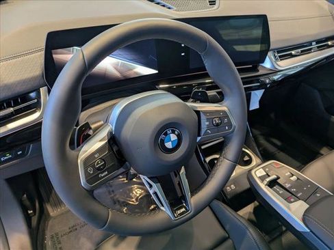 Used 2026 BMW X2 xDrive28i w/ M Sport Package AWD/4WD image 3