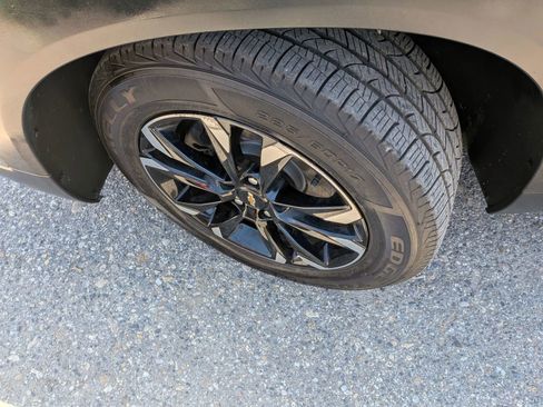 Used 2021 Chevrolet TrailBlazer LT w/ Convenience Package FWD image 10