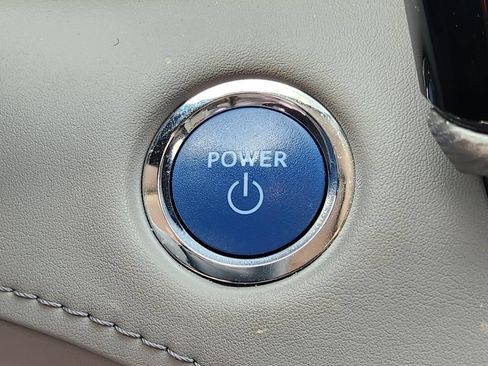 Used 2022 Toyota Highlander Platinum AWD/4WD image 19
