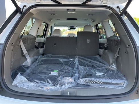 New 2026 Hyundai Palisade Blue SEL 8P image 32