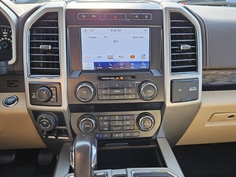 Used 2020 Ford F150 Lariat image 19