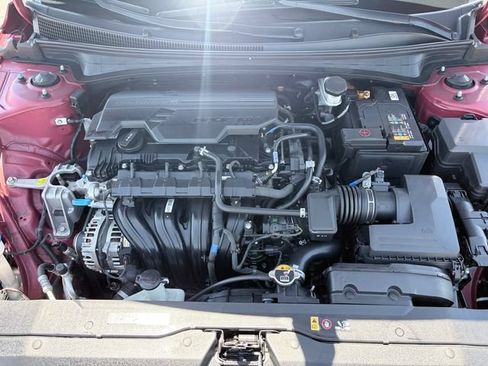 Used 2025 Hyundai Elantra SEL FWD image 27