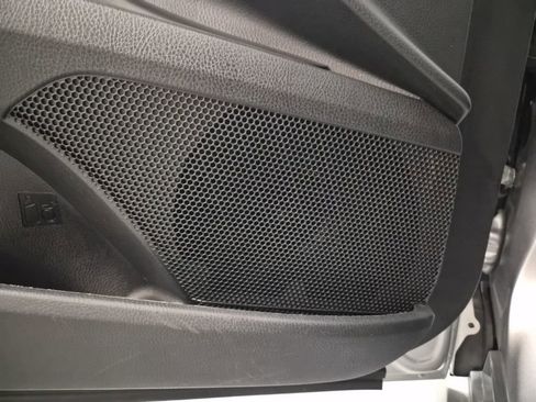 Used 2022 Toyota Camry LE image 32