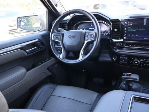 Used 2022 Chevrolet Silverado 1500 ZR2 w/ Technology Package AWD/4WD image 13