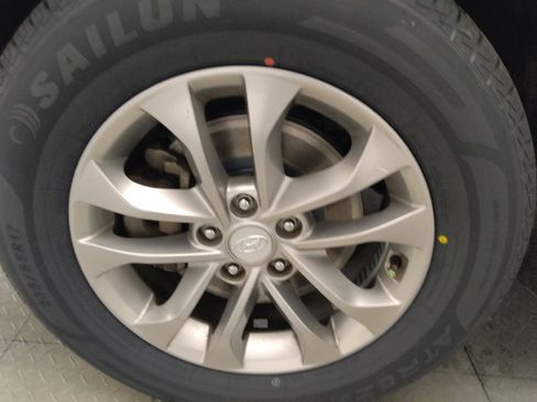 Used 2019 Hyundai Santa Fe SE image 31