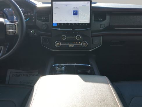 Certified 2023 Ford Expedition Limited image 44