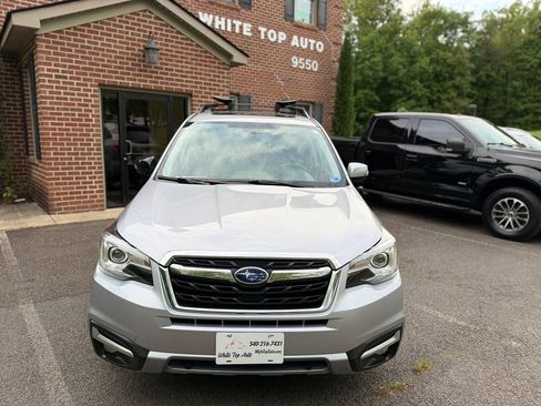Used 2017 Subaru Forester 2.5i Touring AWD/4WD image 10