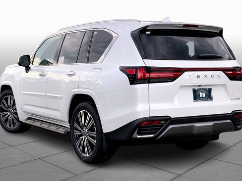New 2025 Lexus LX 700h Luxury image 12