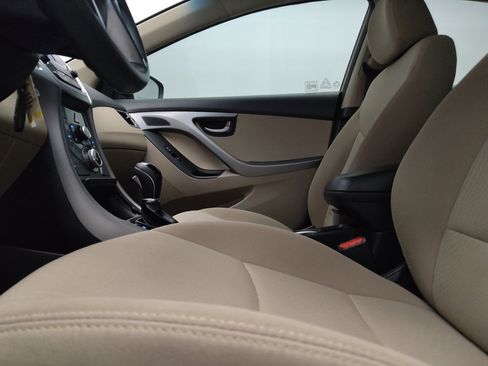 Used 2014 Hyundai Elantra SE FWD image 17