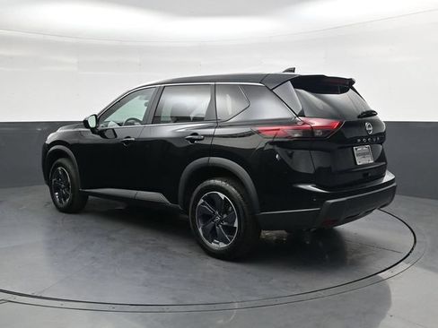 Used 2025 Nissan Rogue SV FWD image 7