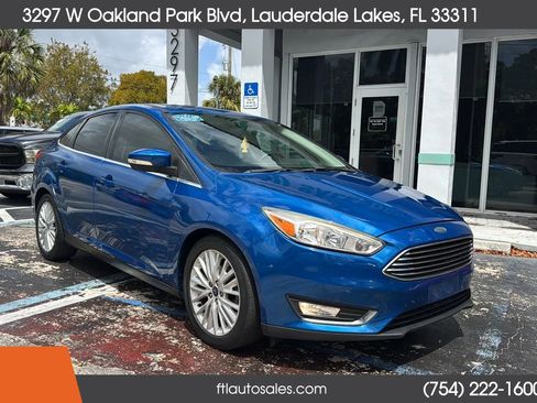 Used 2018 Ford Focus Titanium image 3