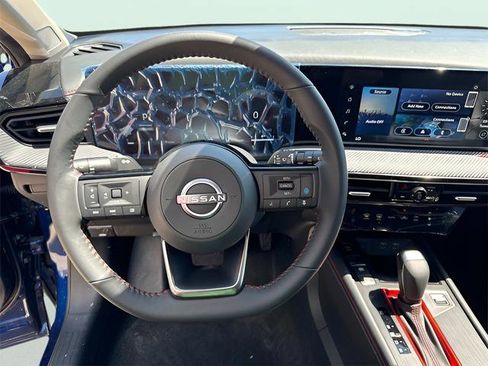 New 2025 Nissan Kicks SR image 10