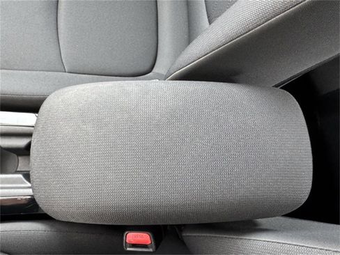 Certified 2022 Toyota Corolla LE image 19