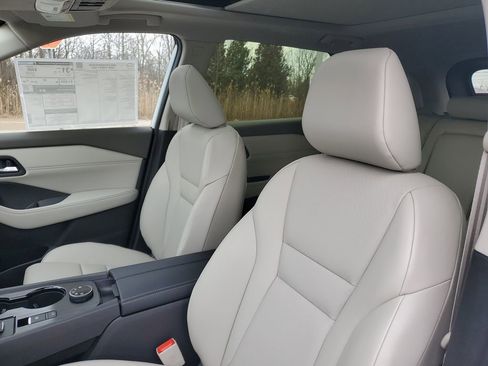 New 2026 Nissan Rogue SV AWD/4WD image 11