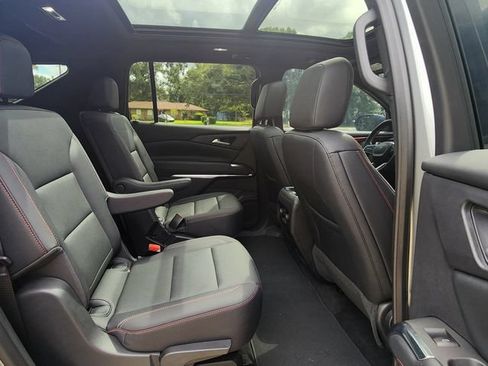 Used 2025 Chevrolet Traverse Z71 w/ LPO, Floor Liner Package AWD/4WD image 26