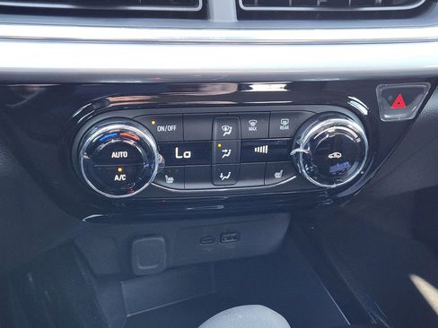 New 2026 Chevrolet Trax LT w/ Driver Confidence Package image 20