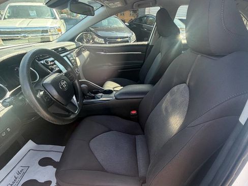 Used 2019 Toyota Camry LE FWD image 20