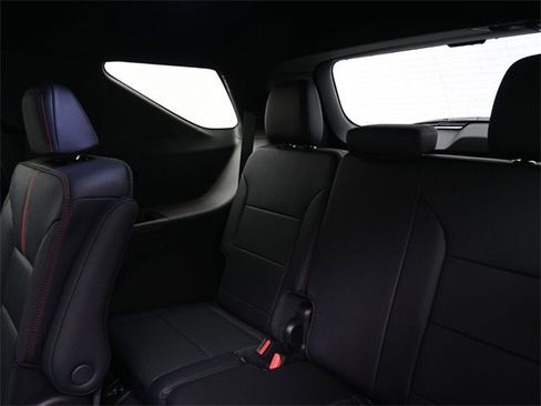 New 2026 Chevrolet Traverse RS w/ LPO, Floor Liner Package image 9