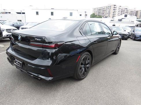 Used 2024 BMW 760i xDrive w/ Executive Package AWD/4WD image 4
