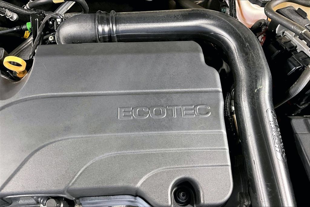 Used 2021 Chevrolet Malibu LT FWD image 31