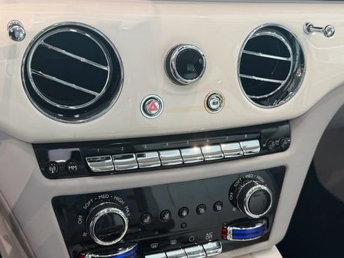 Used 2024 Rolls-Royce Ghost AWD/4WD image 21