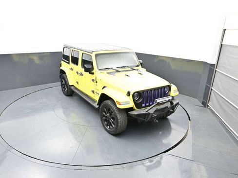 Used 2023 Jeep Wrangler Unlimited Sahara w/ Cold Weather Group AWD/4WD image 43