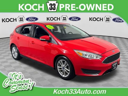 Used 2016 Ford Focus SE FWD image 1