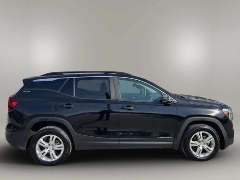 Used 2022 GMC Terrain SLE w/ Driver Convenience Package AWD/4WD image 8