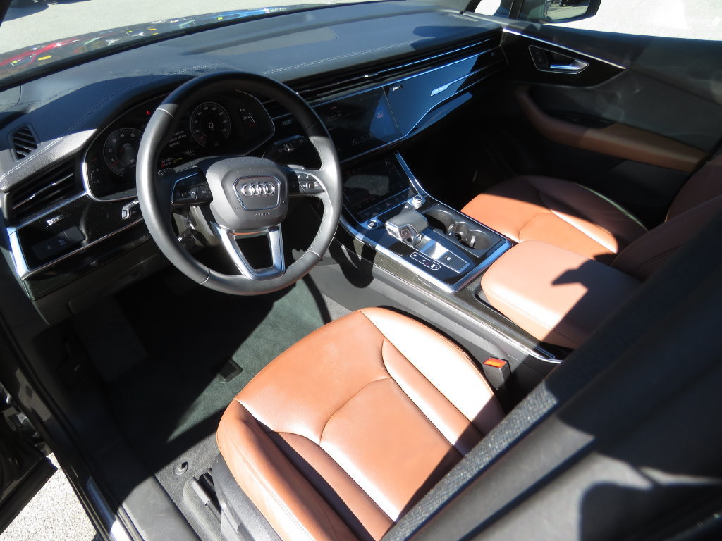 Used 2023 Audi Q7 3.0T Premium AWD/4WD image 11