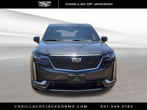 Certified 2022 Cadillac XT6 Premium Luxury w/ Technology Package AWD/4WD image 2