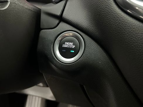 Used 2024 Chevrolet Equinox LT image 43