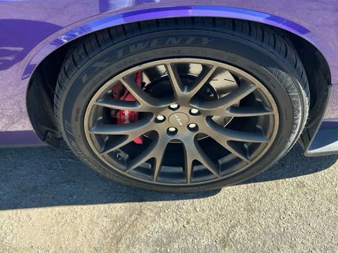 Used 2016 Dodge Challenger SRT Hellcat image 37