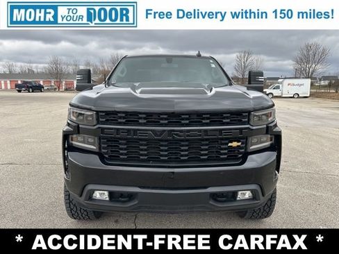 Used 2019 Chevrolet Silverado 1500 Custom w/ Custom Value Package image 2