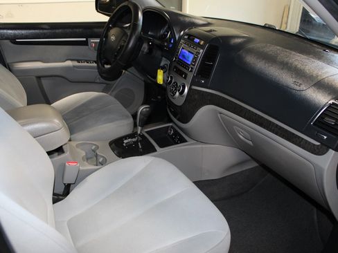 Used 2009 Hyundai Santa Fe SE w/ Premium Pkg 4 FWD image 26