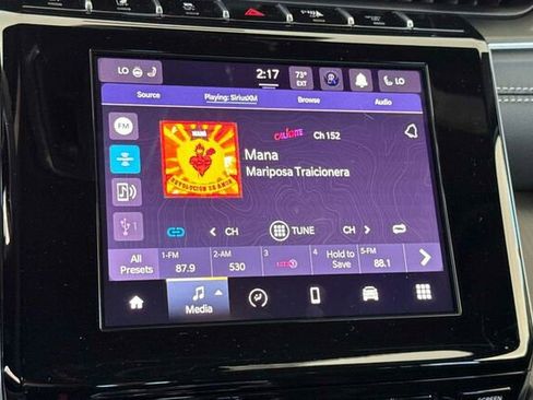 New 2025 Jeep Grand Cherokee Altitude image 15