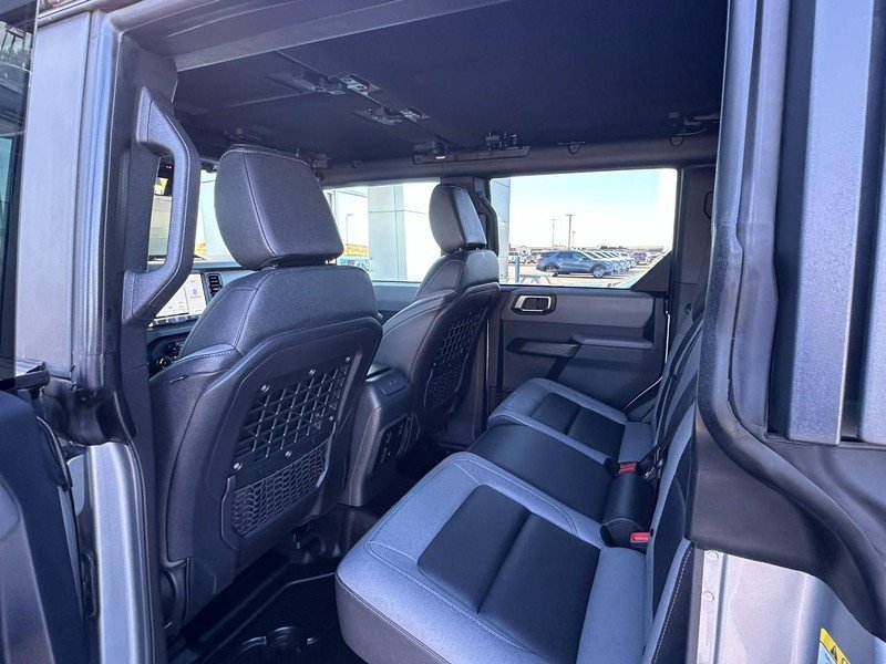 Used 2024 Ford Bronco Black Diamond w/ Sasquatch Package AWD/4WD image 12