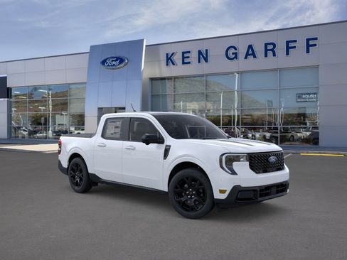 New 2026 Ford Maverick Lariat w/ Black Appearance Package AWD/4WD image 8