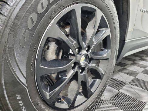 Used 2018 Chevrolet Equinox LT image 31