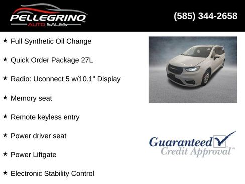 Used 2023 Chrysler Pacifica Touring-L FWD image 2
