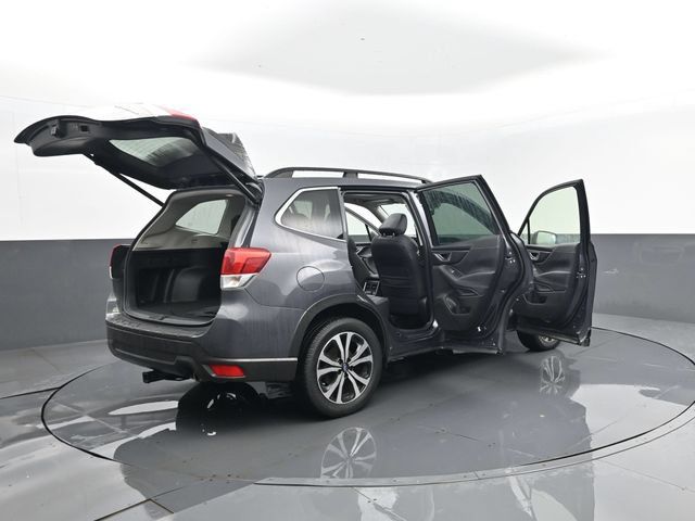 Used 2020 Subaru Forester Limited w/ Popular Package #3 AWD/4WD image 32